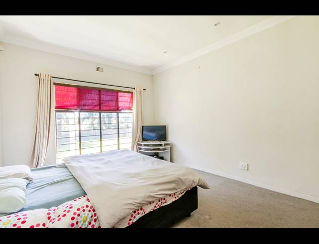 4 BEDROOM FREEHOLD TO LET IN GALLO MANOR
